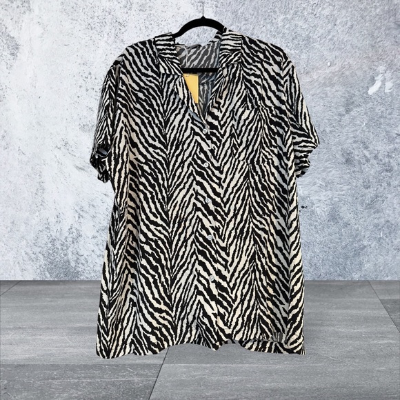 Charlie Holiday zebra Print blouse. NWT - Picture 1 of 3